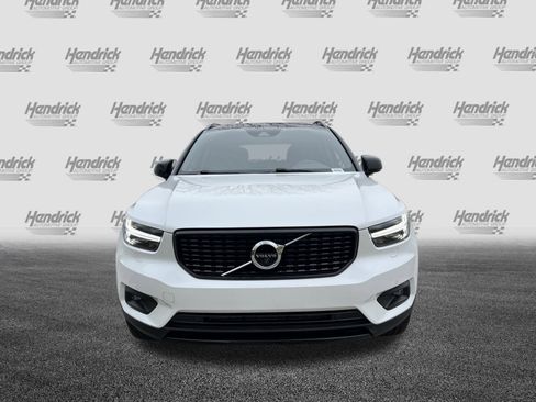 Used 2021 Volvo XC40 T5 R-Design w/ Advanced Package image 3