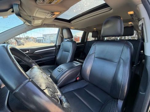 Used 2018 Toyota Highlander XLE image 10