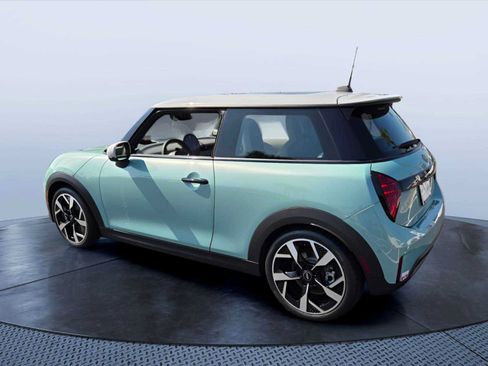 Used 2026 MINI Cooper S FWD image 5