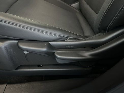 Used 2024 Buick Encore GX Preferred image 18