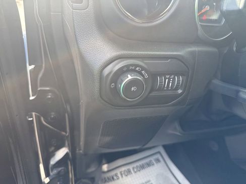Used 2021 Jeep Wrangler Unlimited Sahara AWD/4WD image 22