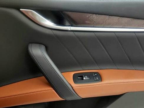 Used 2022 Maserati Ghibli Modena RWD image 40