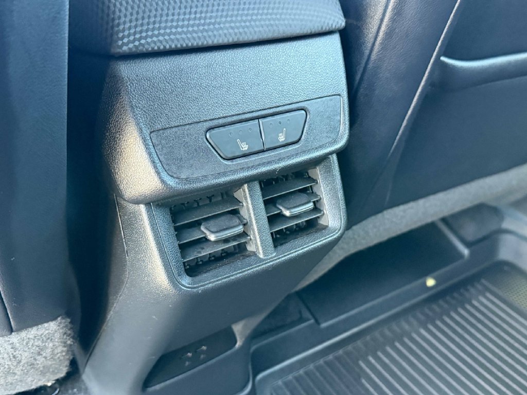 Used 2025 Chevrolet Equinox RS w/ Safety and Technology Package AWD/4WD image 21