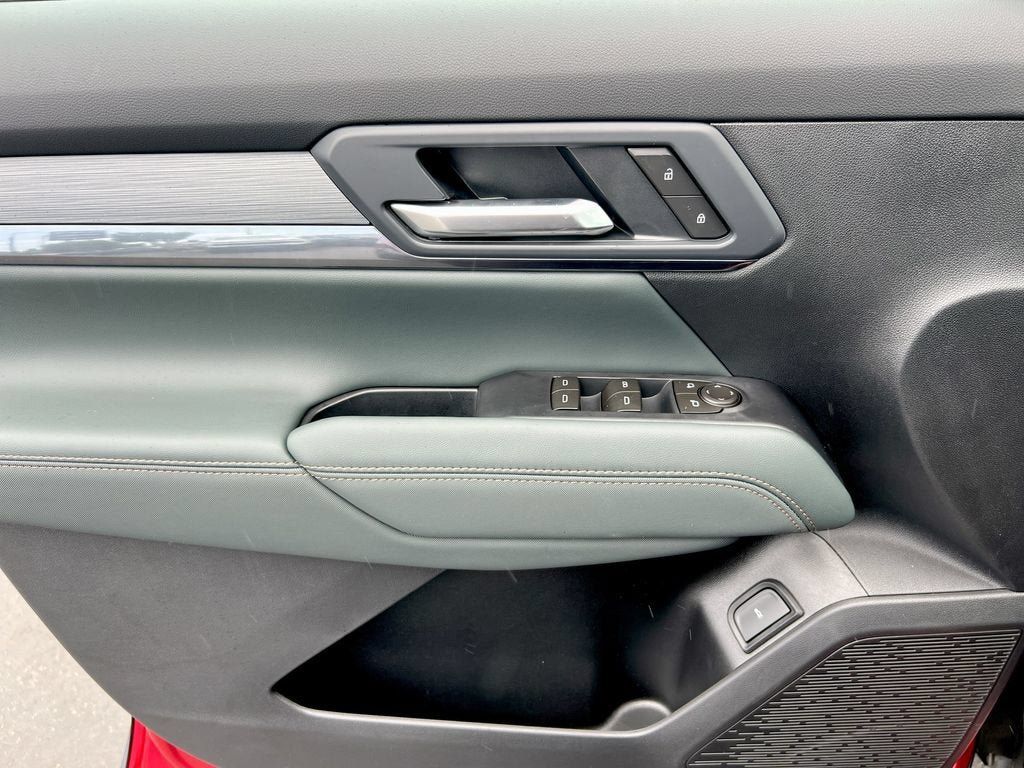 New 2026 GMC Terrain AT4 w/ Technology Package II AWD/4WD image 19