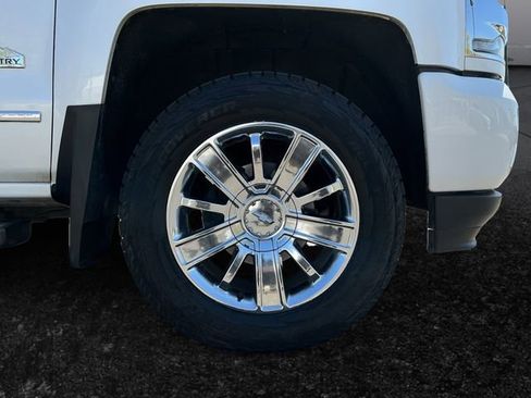 Used 2017 Chevrolet Silverado 1500 High Country image 13
