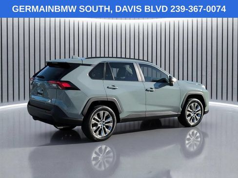 Used 2021 Toyota RAV4 XLE Premium FWD image 5
