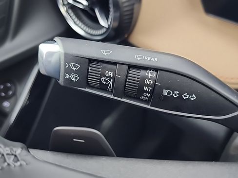 New 2026 Chevrolet Equinox ACTIV w/ Convenience Package III image 34