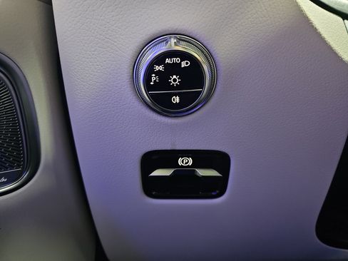 Certified 2026 Mercedes-Benz GLC 300 image 28