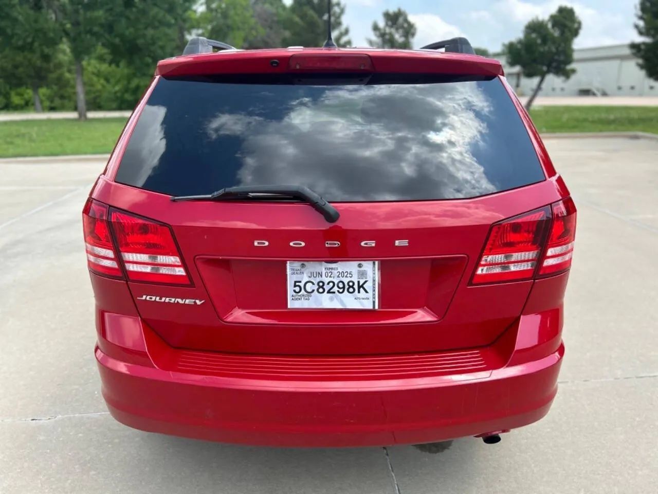 Used 2019 Dodge Journey SE FWD image 7
