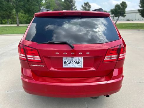 Used 2019 Dodge Journey SE FWD image 7