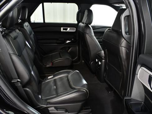 Used 2022 Ford Explorer ST w/ Equipment Group 401A AWD/4WD image 19
