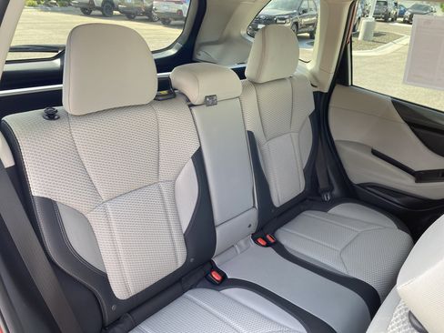 Certified 2022 Subaru Forester Premium AWD/4WD image 20