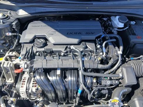 Used 2022 Hyundai Elantra SEL image 23