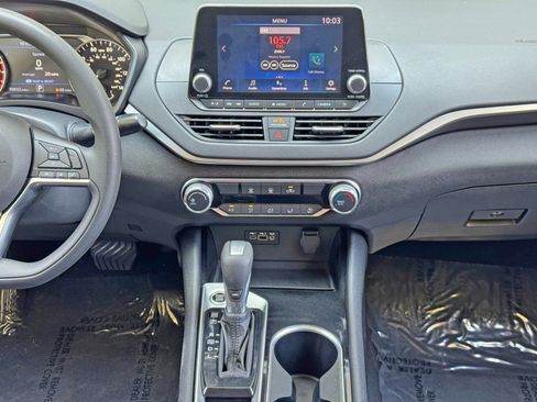 Used 2021 Nissan Altima 2.5 SV FWD image 21