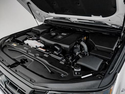 Used 2025 Lexus GX 550 image 96