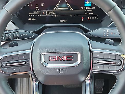 Used 2024 GMC Acadia Elevation FWD image 16