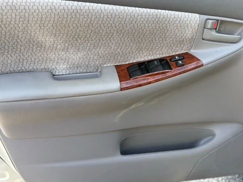 Used 2003 Toyota Corolla LE image 11