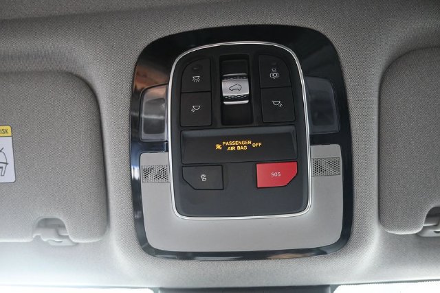 Used 2023 Hyundai Santa Fe Limited AWD/4WD image 19