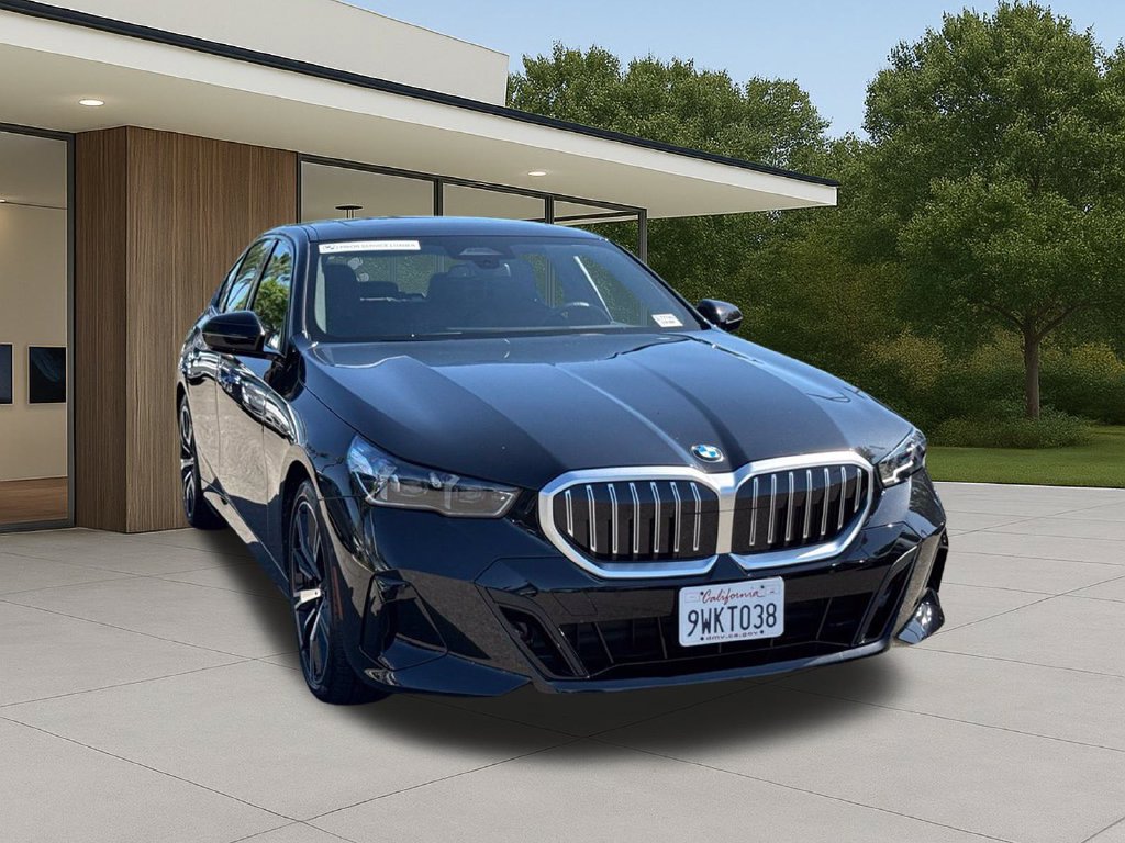 Used 2026 BMW 530i w/ M Sport Package RWD image 5