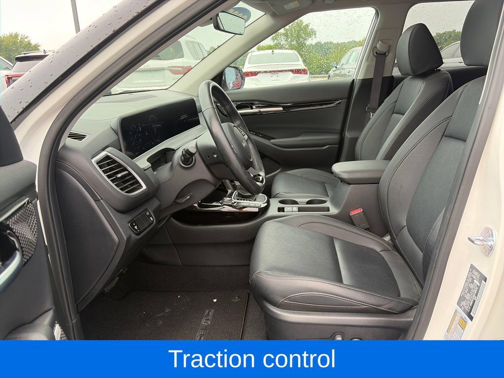 Used 2025 Kia Seltos SX w/ SX Sunroof Package AWD/4WD image 16