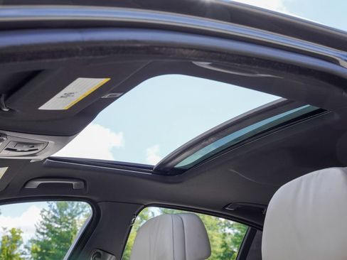 Used 2014 BMW 528i Sedan RWD image 24