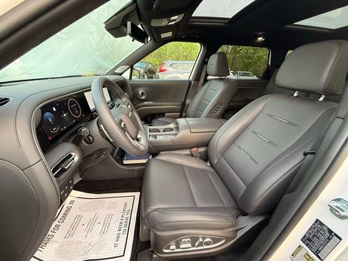 Certified 2026 Hyundai Palisade Calligraphy AWD/4WD image 24