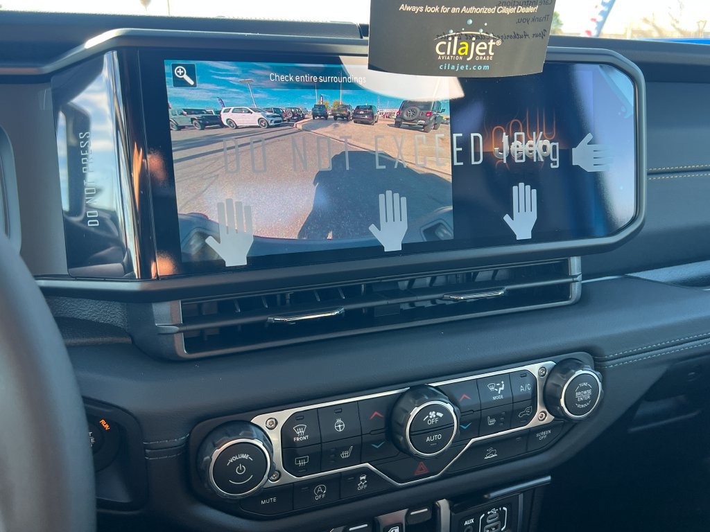 New 2026 Jeep Gladiator Sport AWD/4WD image 22