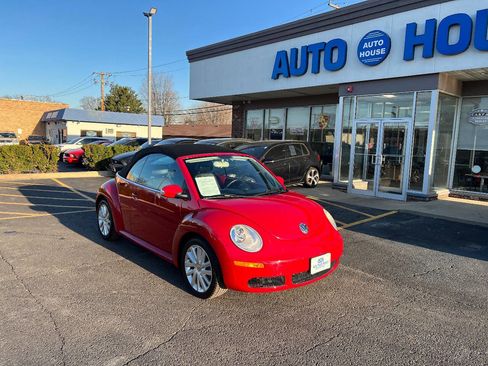 Used 2008 Volkswagen Beetle SE image 4