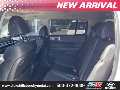 Used 2025 Hyundai Santa Fe Limited AWD/4WD image 7