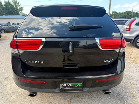 Used 2013 Lincoln MKX FWD image 4