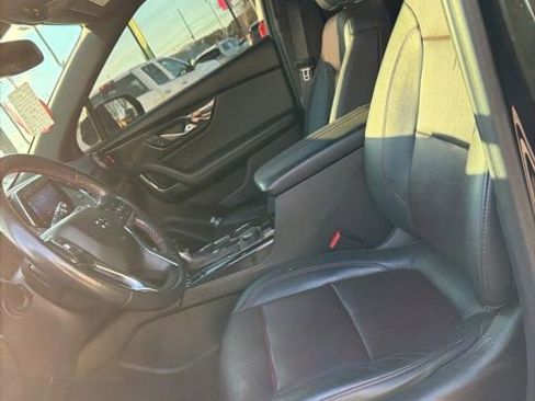 Used 2020 Chevrolet Blazer RS image 11