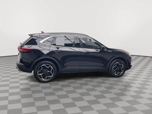 Certified 2025 Ford Escape Platinum w/ Premium Technology Package AWD/4WD image 42