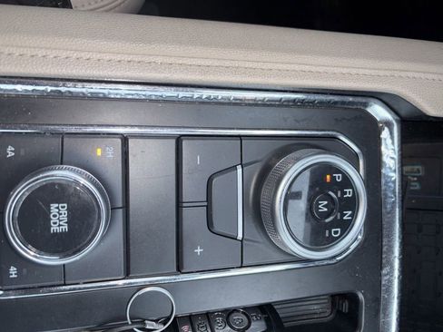 Certified 2023 Ford Expedition Max XLT image 32