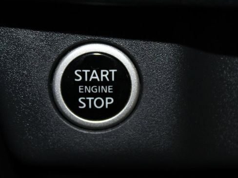 Used 2023 Nissan Rogue SV AWD/4WD image 29