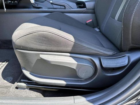 Used 2023 Hyundai Elantra SE FWD image 11
