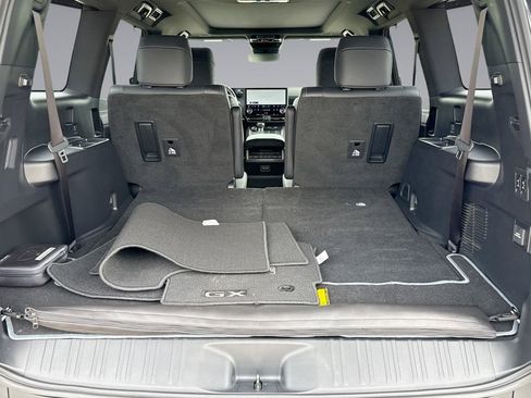 Used 2024 Lexus GX 550 w/ Accessory Package (Z1) AWD/4WD image 13