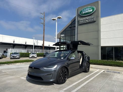 Used 2023 Tesla Model X image 5