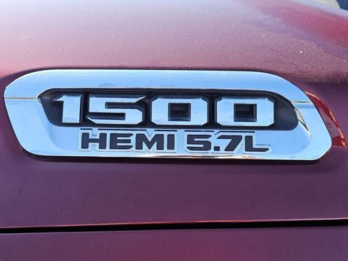 Used 2019 RAM 1500 Laramie image 31