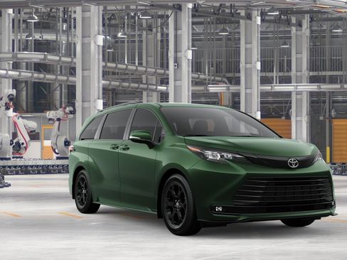 New 2026 Toyota Sienna XLE Woodland Edition AWD/4WD image 15
