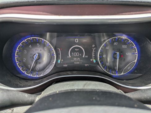 Used 2019 Chrysler Pacifica Limited FWD image 24