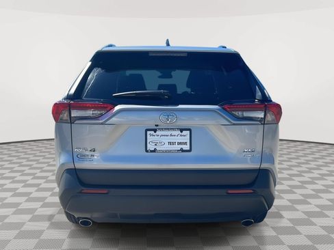 Used 2025 Toyota RAV4 XLE AWD/4WD image 6