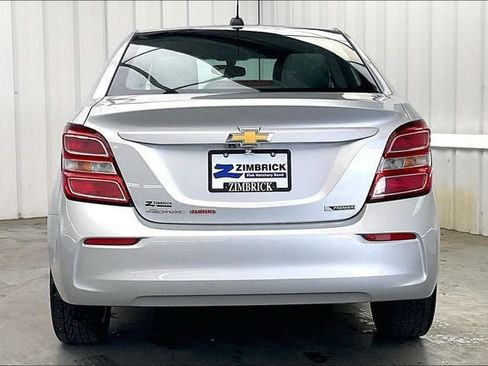 Used 2017 Chevrolet Sonic Premier FWD image 4