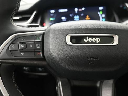 Used 2022 Jeep Grand Cherokee Limited 4xe w/ Luxury Tech Group II AWD/4WD image 28