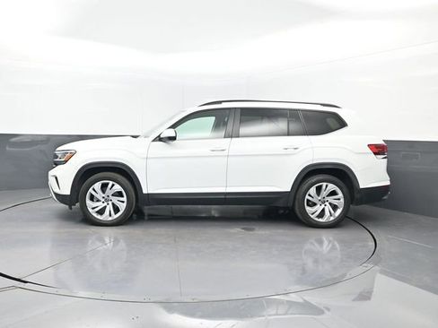 Used 2021 Volkswagen Atlas SE w/ Towing Package image 2