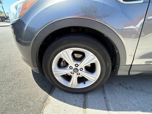 Used 2014 Ford Escape SE w/ Equipment Group 201A FWD image 12