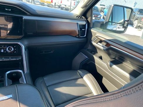 Used 2024 GMC Sierra 2500 Denali w/ LPO, GMC Protection Package image 19