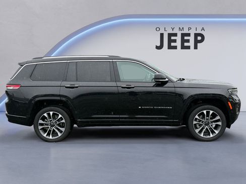 Used 2023 Jeep Grand Cherokee L Overland image 7
