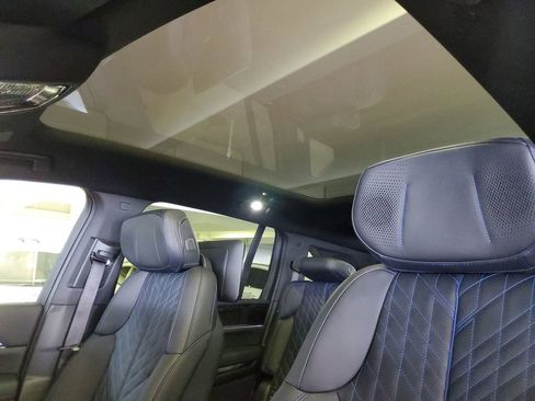 New 2026 Cadillac Escalade IQ Sport 1 w/ LPO, ONYX Package image 20