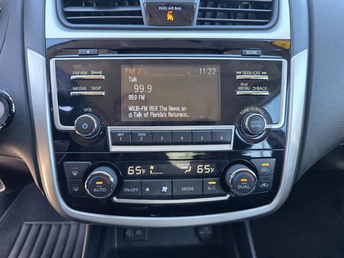 Used 2018 Nissan Altima 2.5 SV FWD image 26