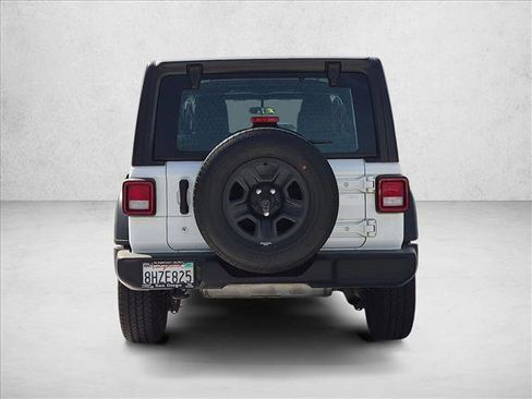 Used 2018 Jeep Wrangler Unlimited Sport AWD/4WD image 7